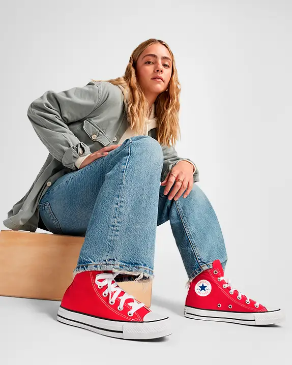 Tênis Cano All Star Com Calca Jeans Chuck Taylor Vermelho Cano